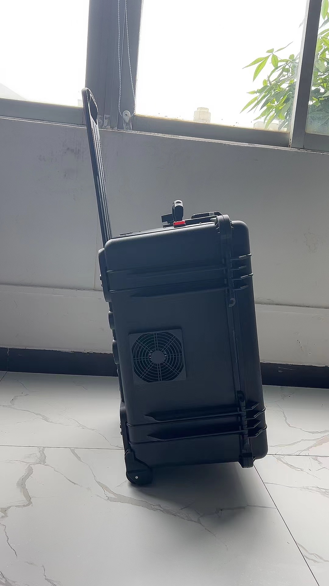 赣县手拉箱型移动通信干扰器